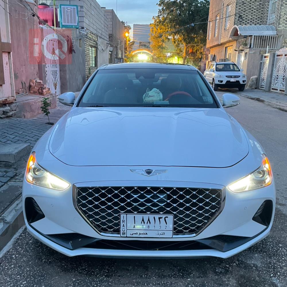 جنسس G70